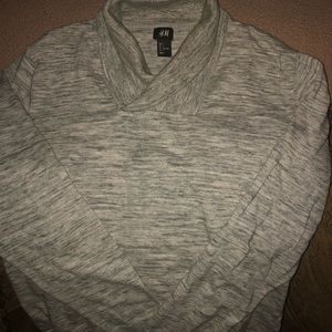 Men’s cowl neck Greyish and white sweater.